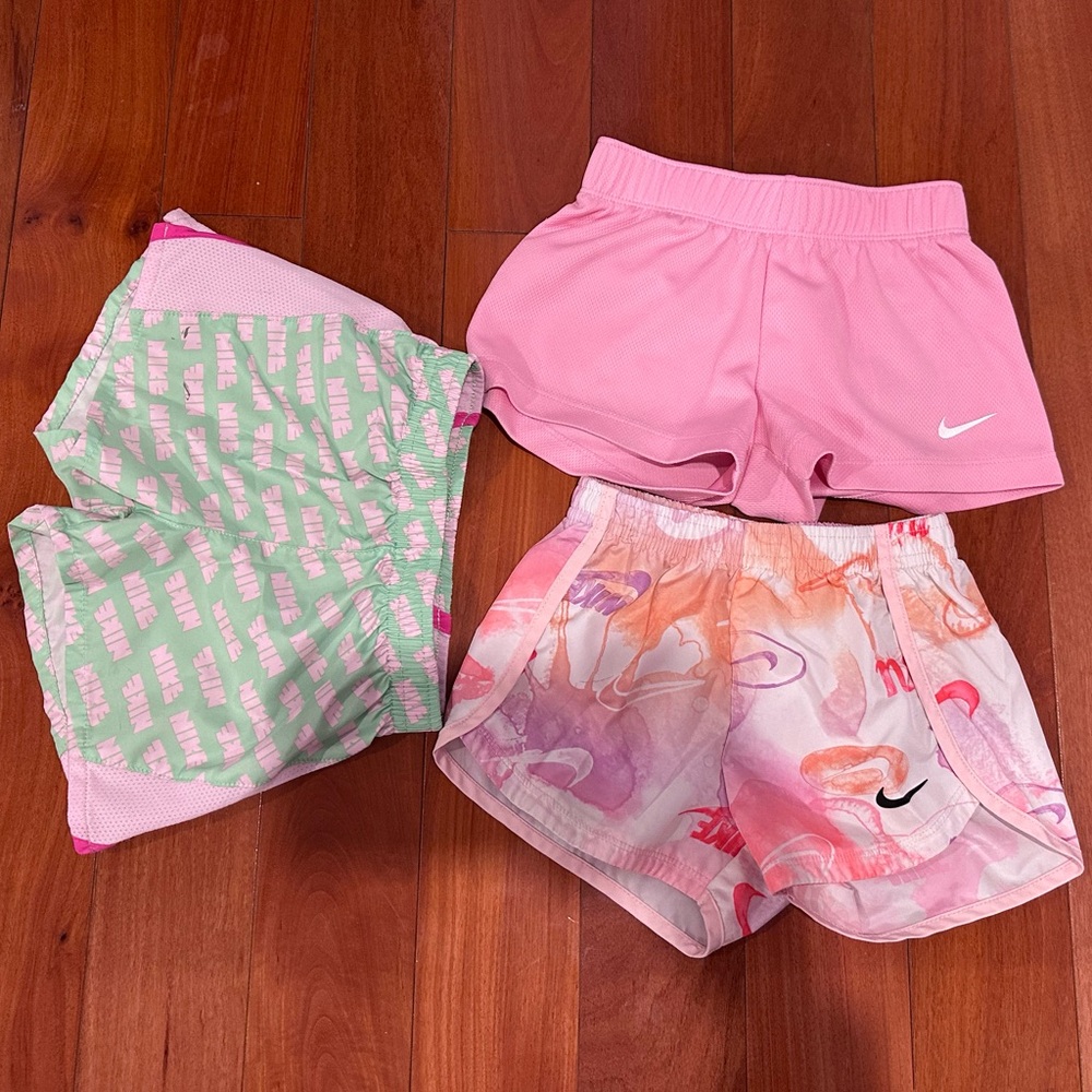Lot of 3 NIKE girls shorts 24 months EUC